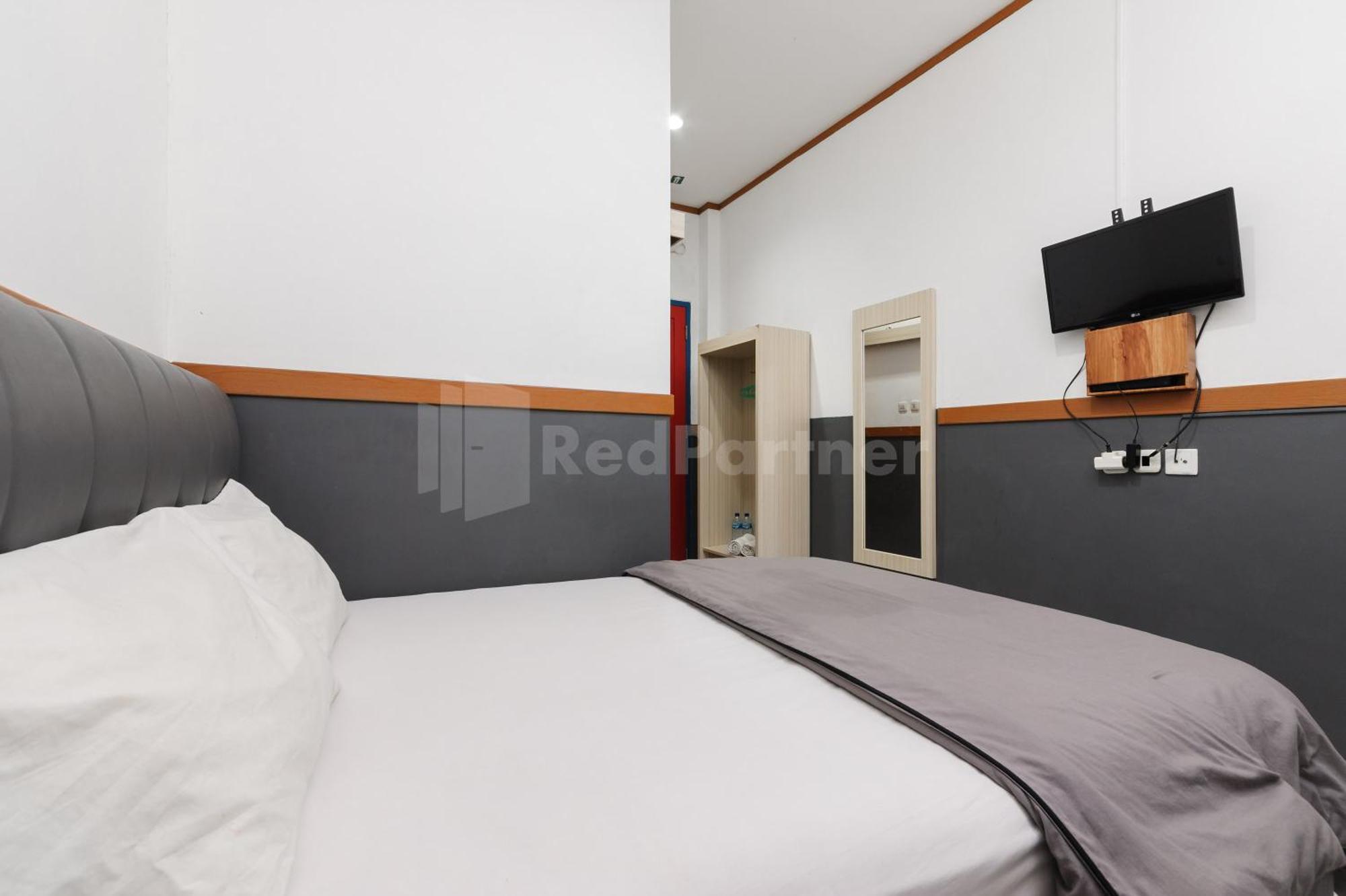 Ian Hotel Jaksa Mitra Reddoorz จาการ์ตา ภายนอก รูปภาพ