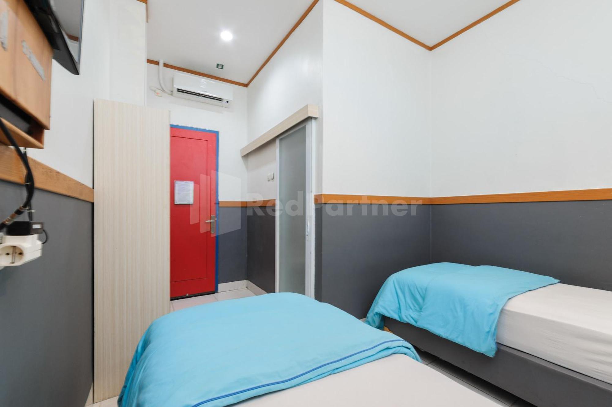 Ian Hotel Jaksa Mitra Reddoorz จาการ์ตา ภายนอก รูปภาพ